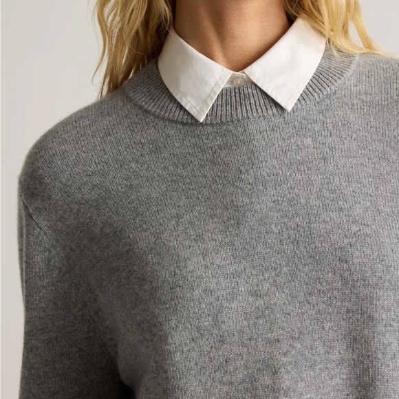 Quince Mongolian Cashmere Oversized Crewneck Heather Grey Sweater - Picture 4 of 12